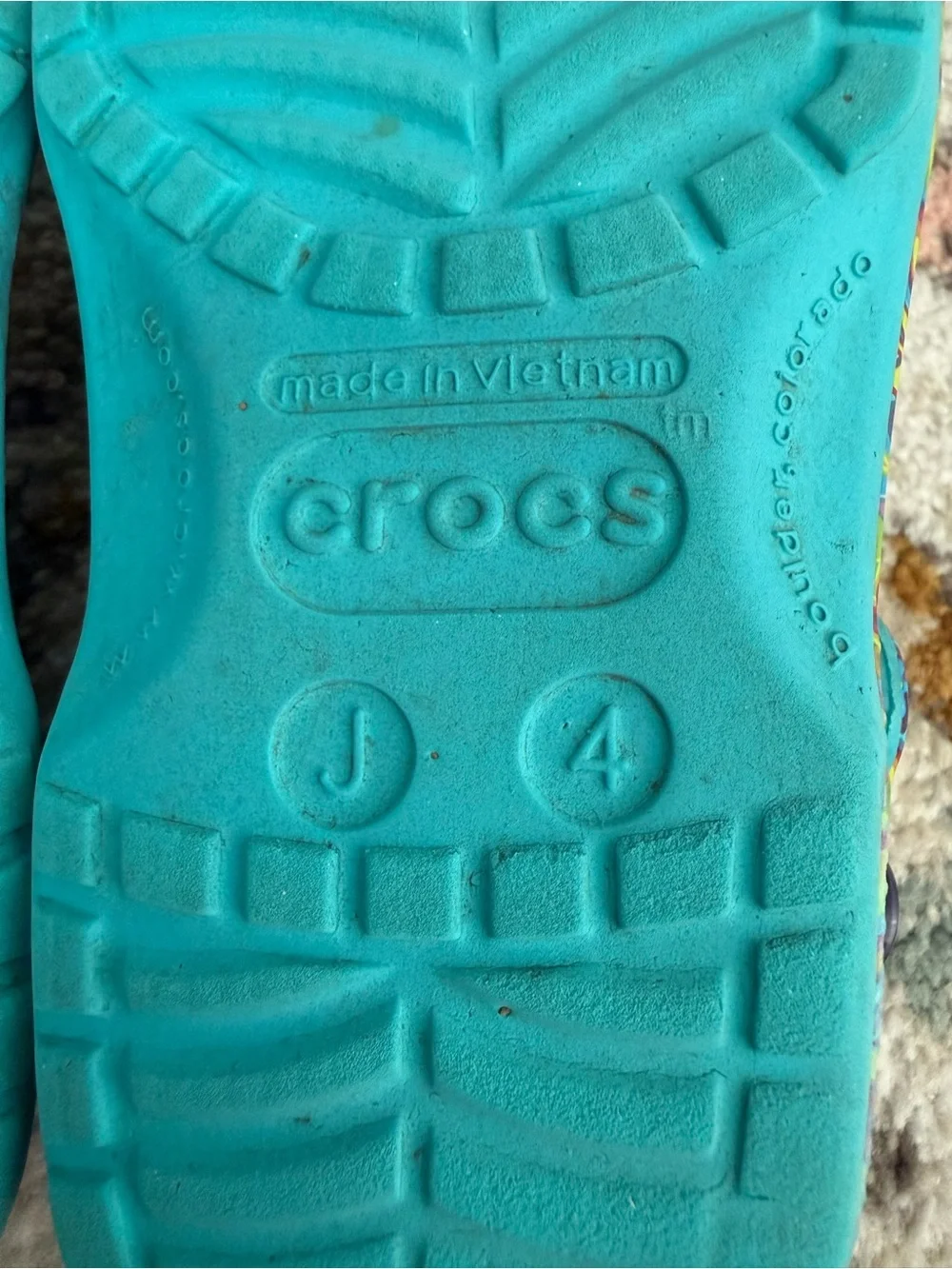 Lisa Frank X Crocs Classic Clog Limited Edition RARE Size J4